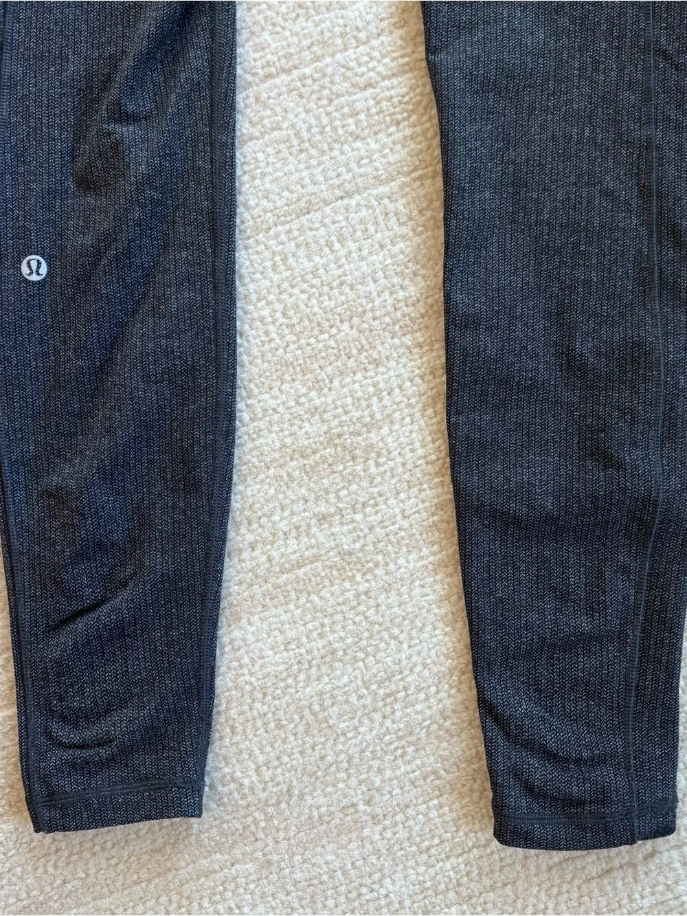 lululemon athletica women's dark gray ribbed leggings size 6